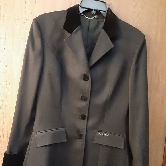 Stylish Hunt Coat - Picture 1 of 8